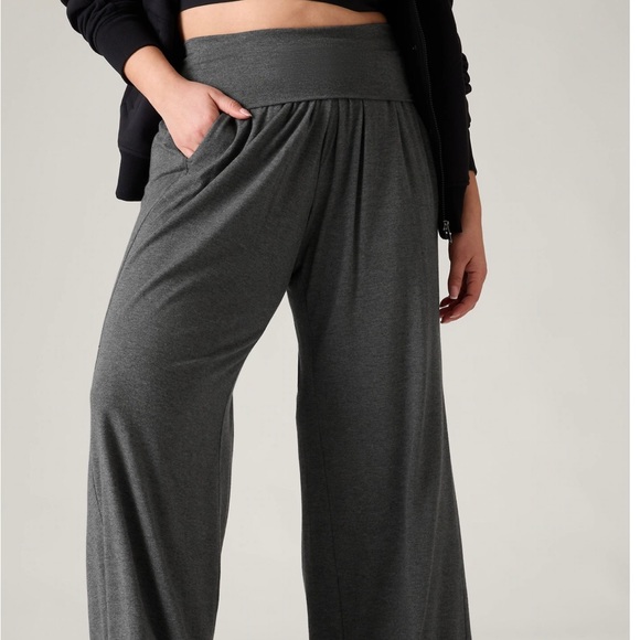 Athleta Grey Studio Jogger  charcoal grey. Worn a few times Good condition - Picture 1 of 9